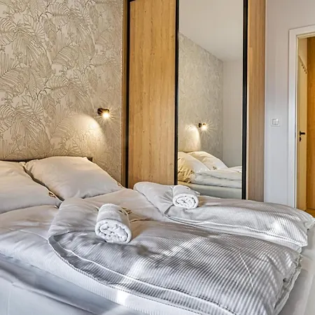 Apartamenty Polna 23 By Royal Aparts Vip Swieradow-Zdroj Exterior photo